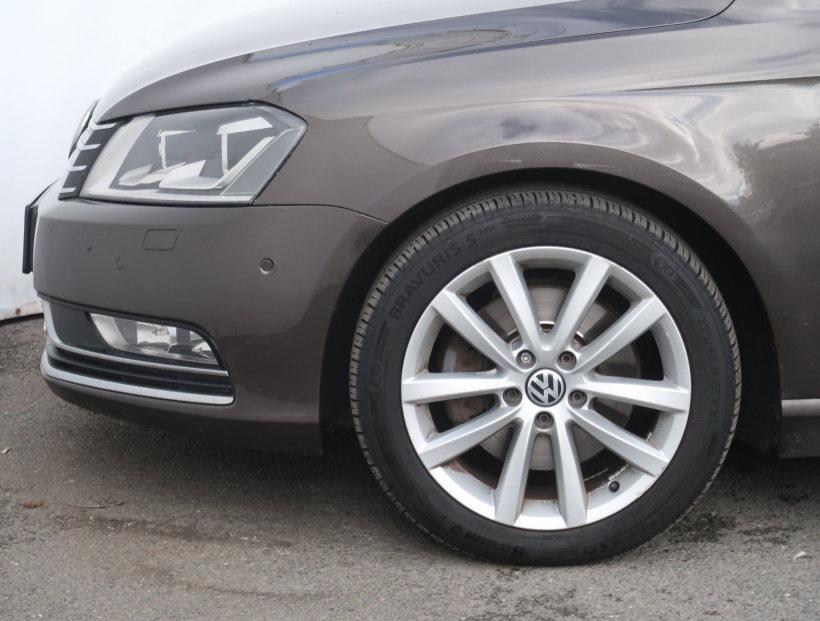 Volkswagen Passat, 2012