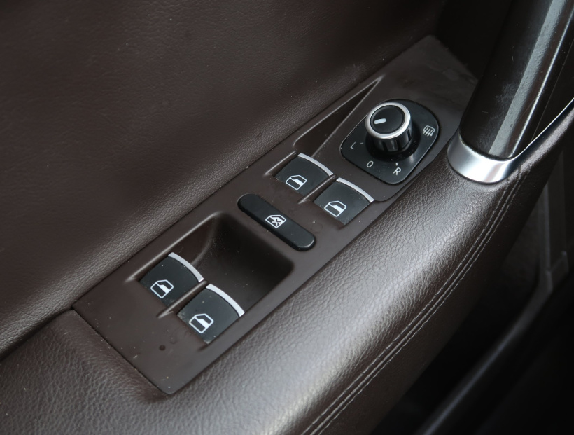 Volkswagen Passat, 2012