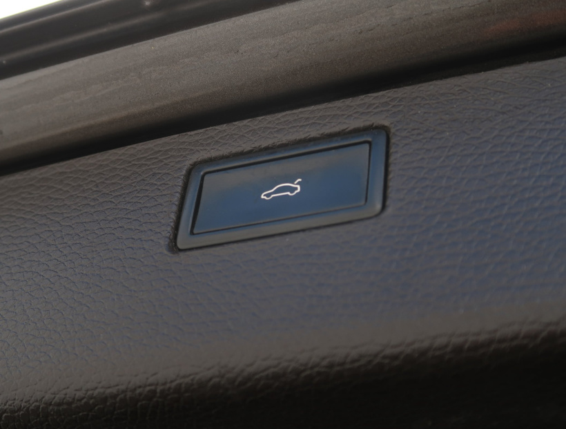 Volkswagen Passat, 2012