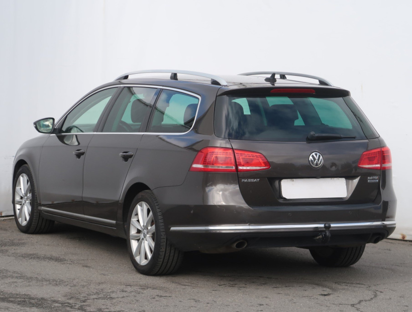 Volkswagen Passat, 2012