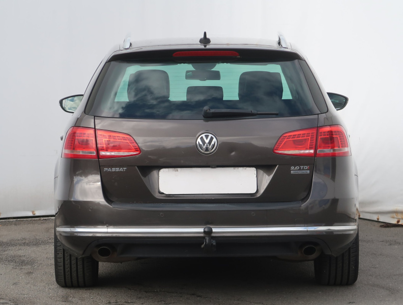 Volkswagen Passat, 2012