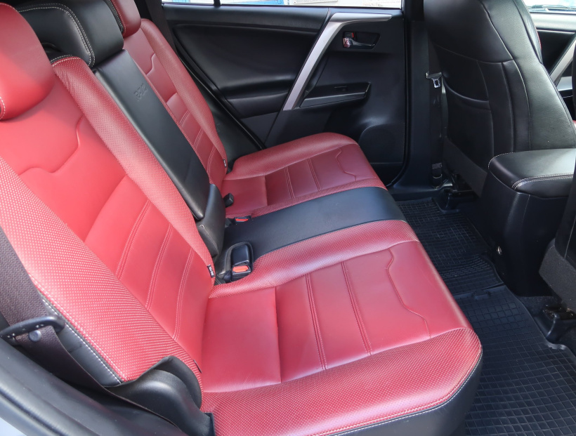 Toyota RAV 4, 2018