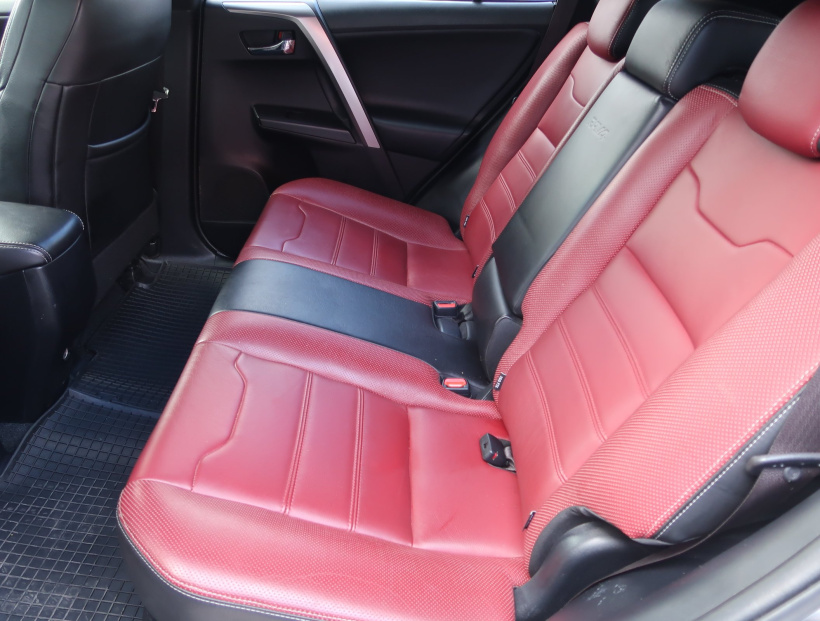 Toyota RAV 4, 2018