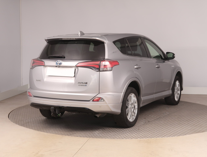 Toyota RAV 4, 2018