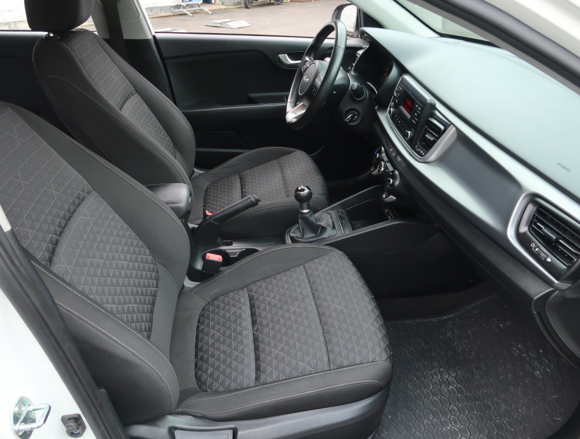 Kia Rio, 2021