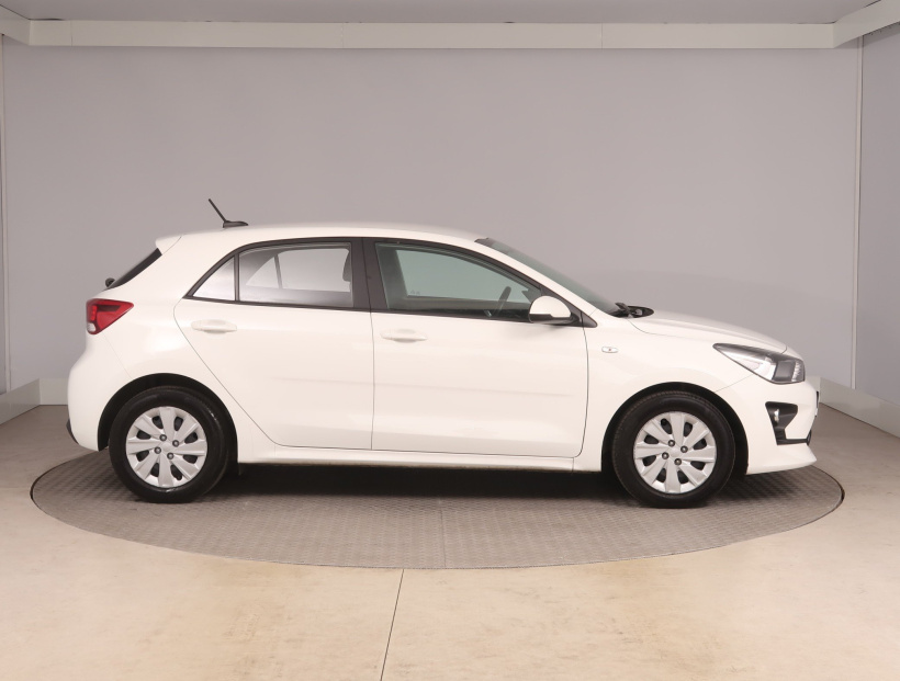 Kia Rio, 2021