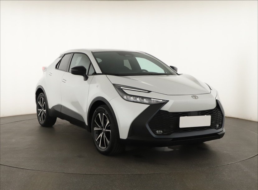 Toyota C-HR, 2025