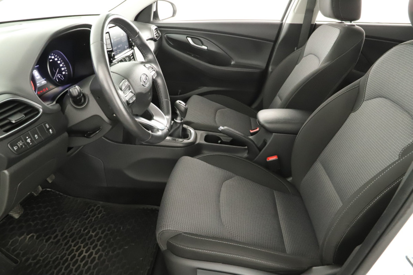 Hyundai i30, 2023