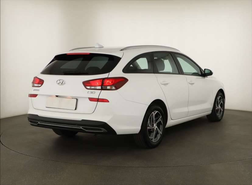 Hyundai i30, 2023