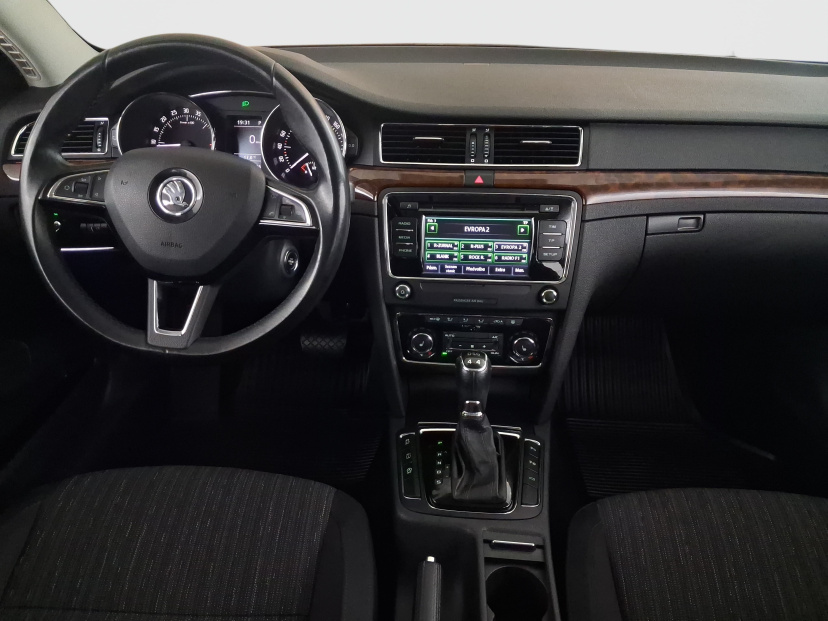 Škoda Superb, 2013