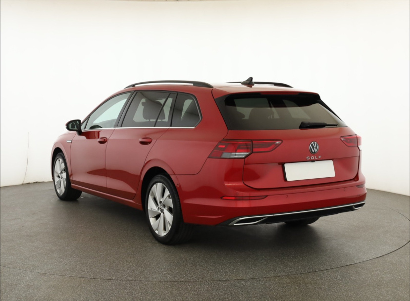 Volkswagen Golf, 2021