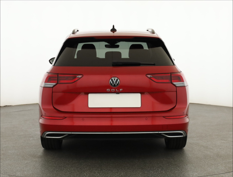 Volkswagen Golf, 2021