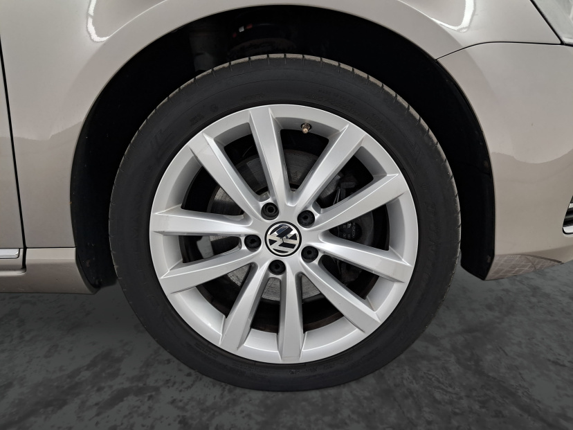 Volkswagen Passat, 2013
