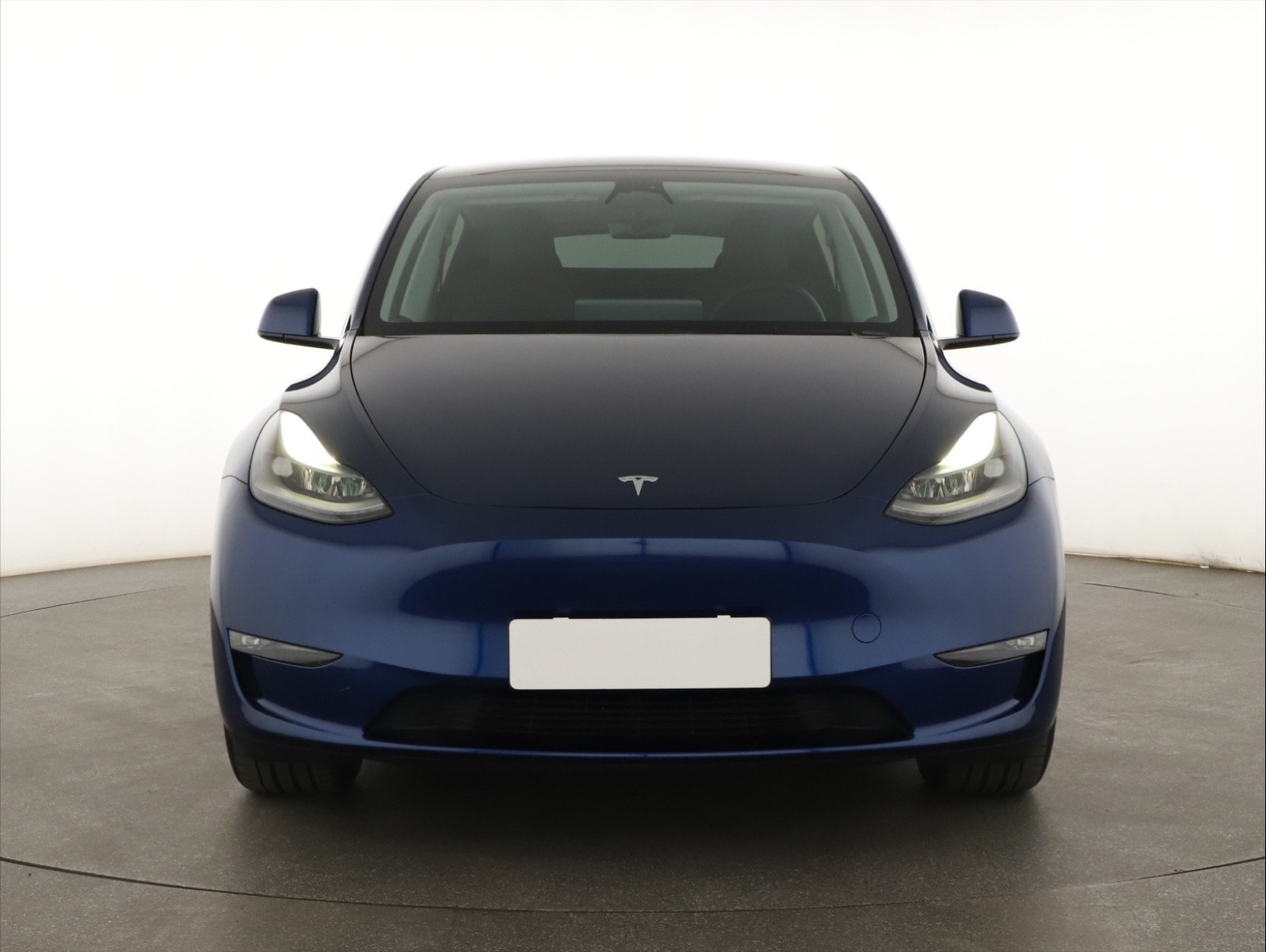 Tesla Model Y Long Range AWD – fotografie 2