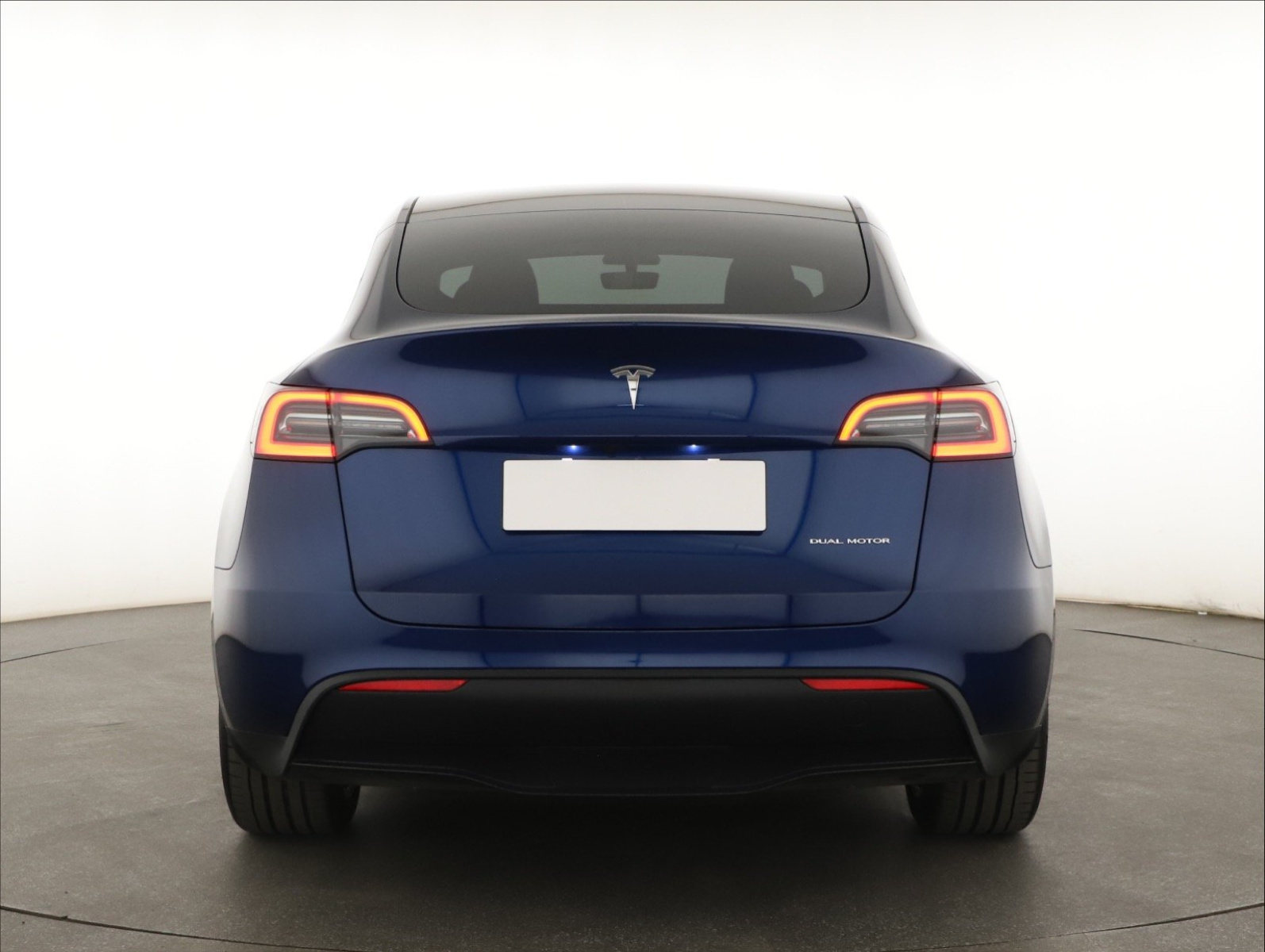 Tesla Model Y Long Range AWD – fotografie 6
