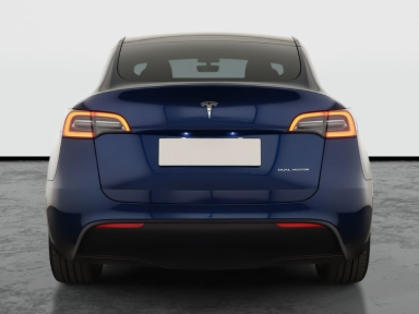 Tesla Model Y - 2024