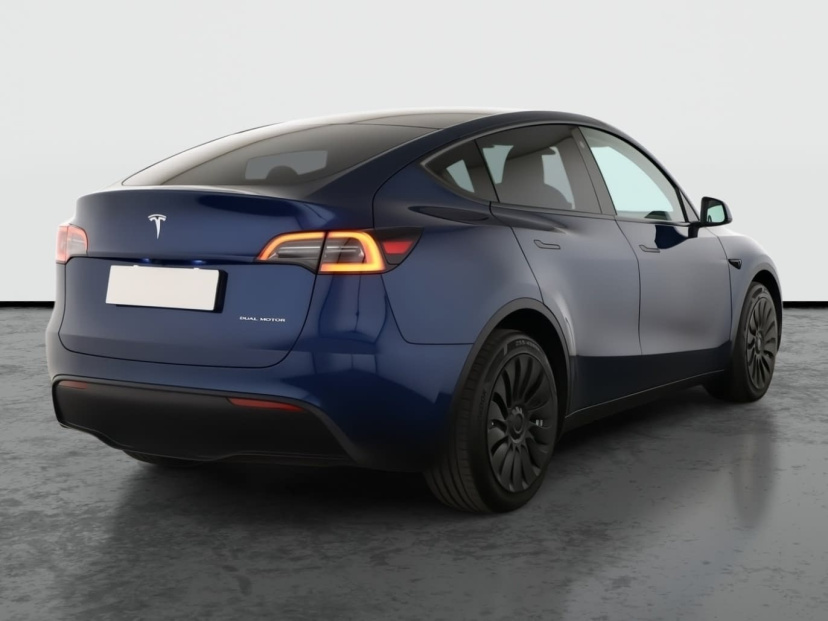 Tesla Model Y, 2024