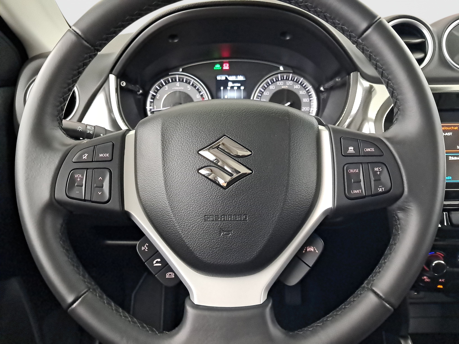 Suzuki Vitara - 2024