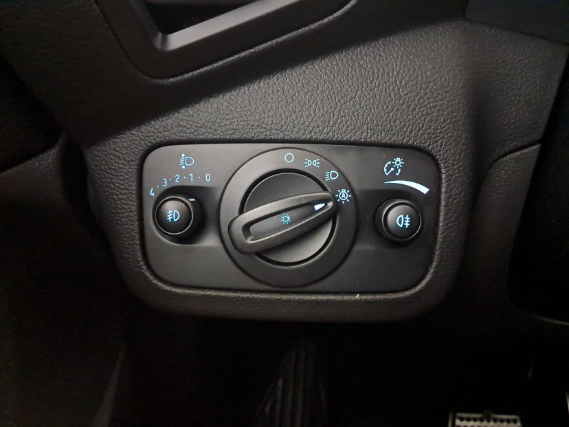 Ford Kuga, 2019