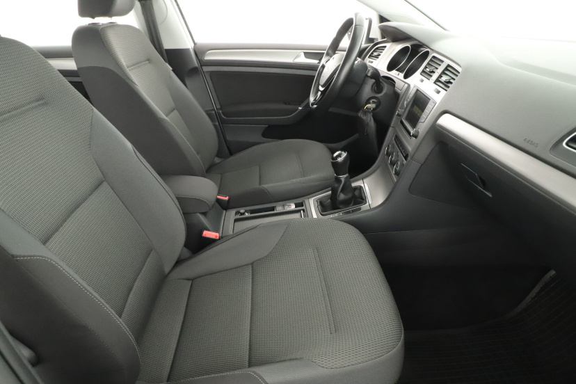 Volkswagen Golf, 2016