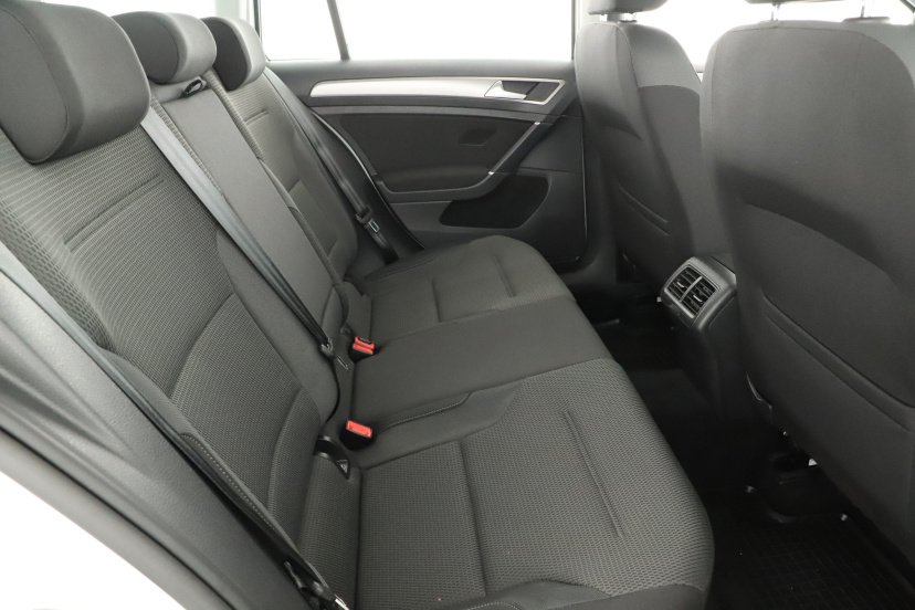 Volkswagen Golf, 2016