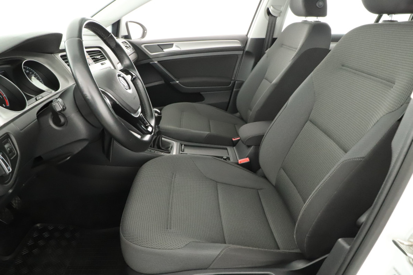 Volkswagen Golf, 2016