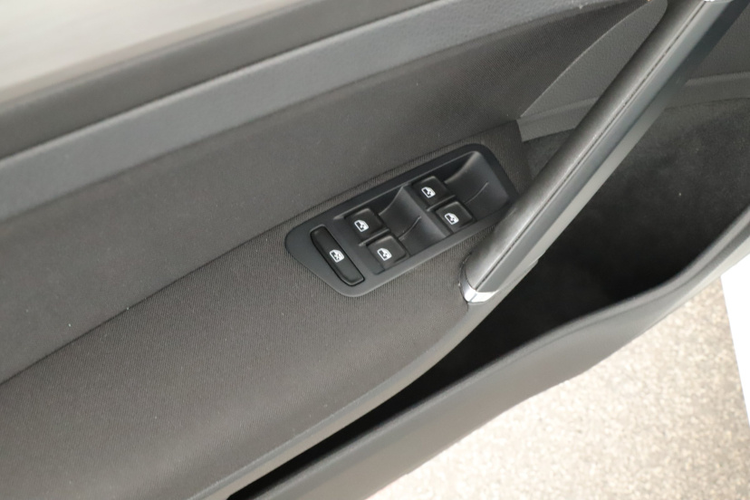 Volkswagen Golf, 2016