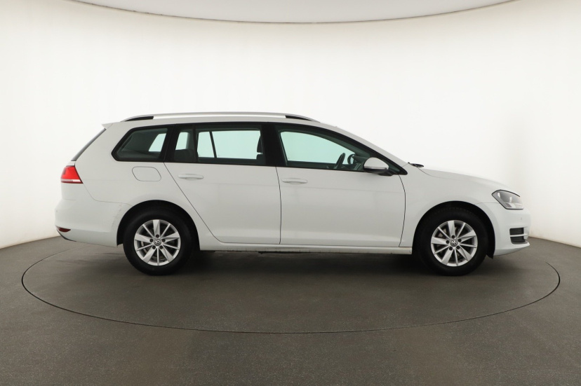 Volkswagen Golf, 2016
