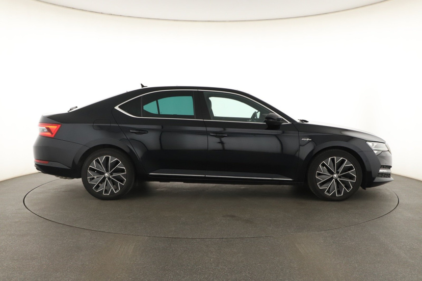 Škoda Superb, 2020