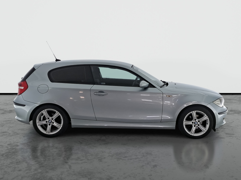 BMW 1, 2009