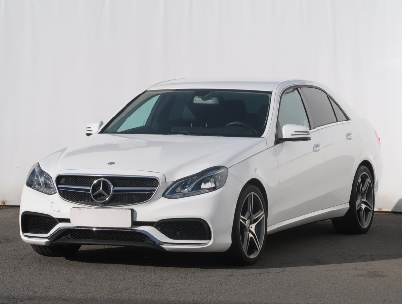Mercedes-Benz E, 2016