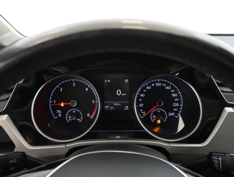 Volkswagen Touran, 2016