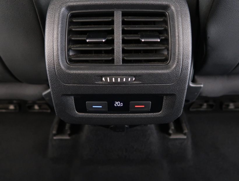 Volkswagen Touran, 2016