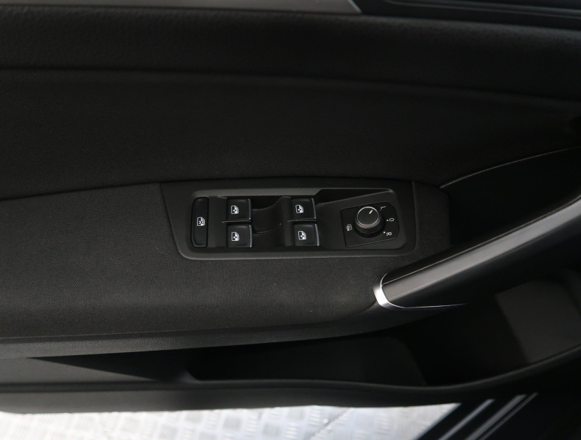 Volkswagen Touran, 2016
