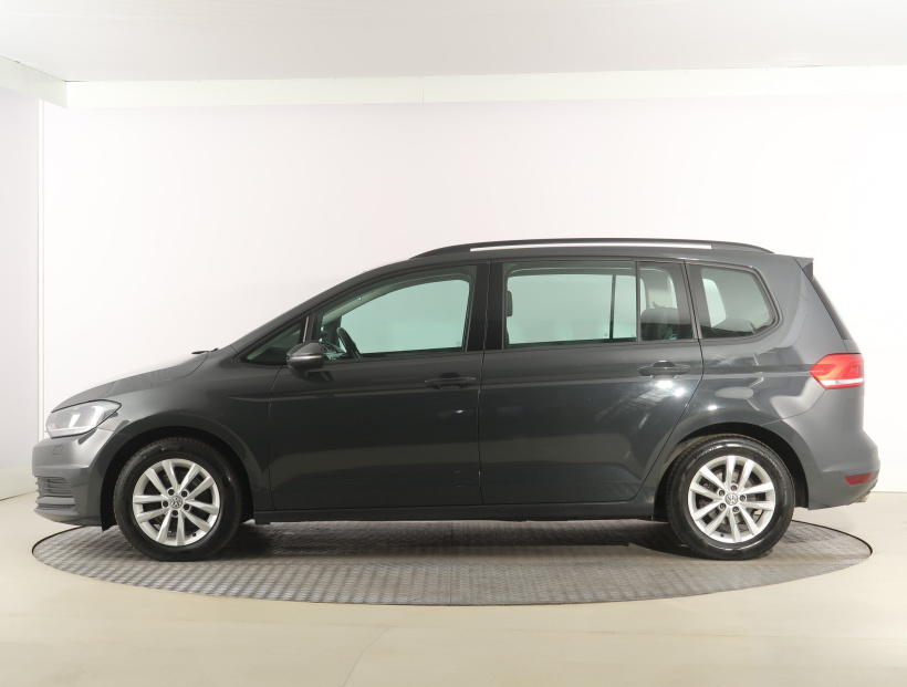 Volkswagen Touran, 2016