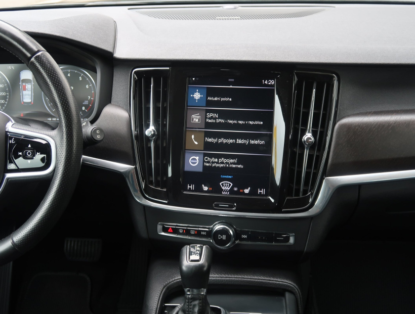 Volvo V90 Cross Country, 2018