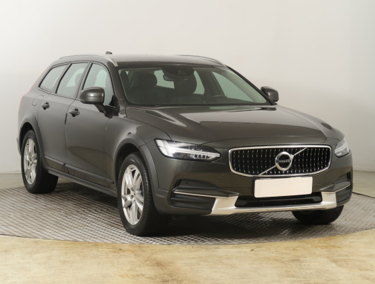 Volvo V90 Cross Country