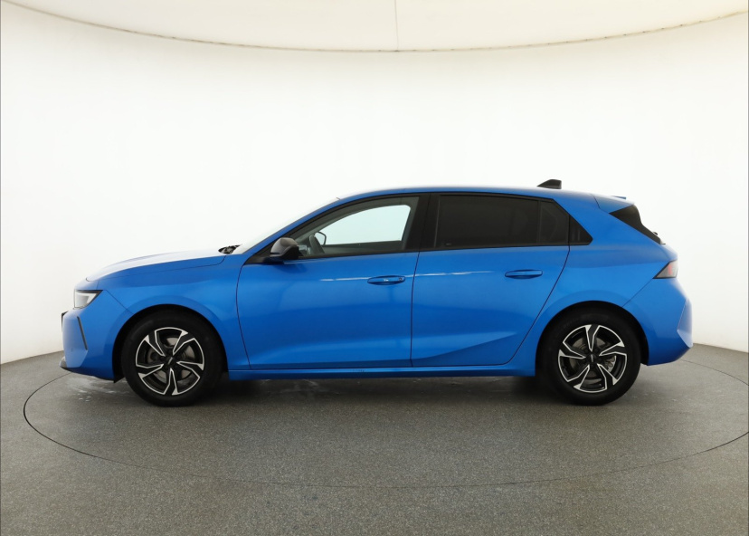 Opel Astra, 2023