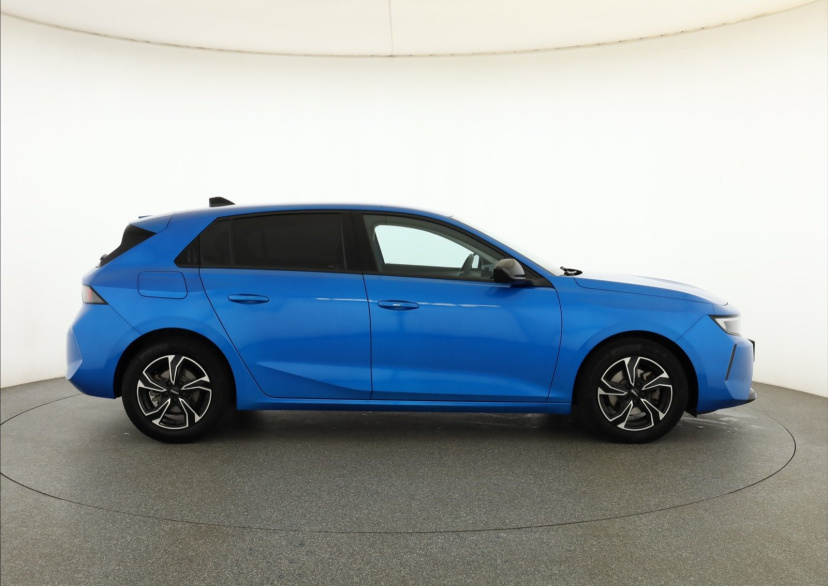 Opel Astra, 2023