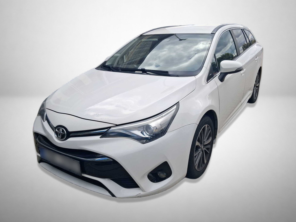 Toyota Avensis, 2015