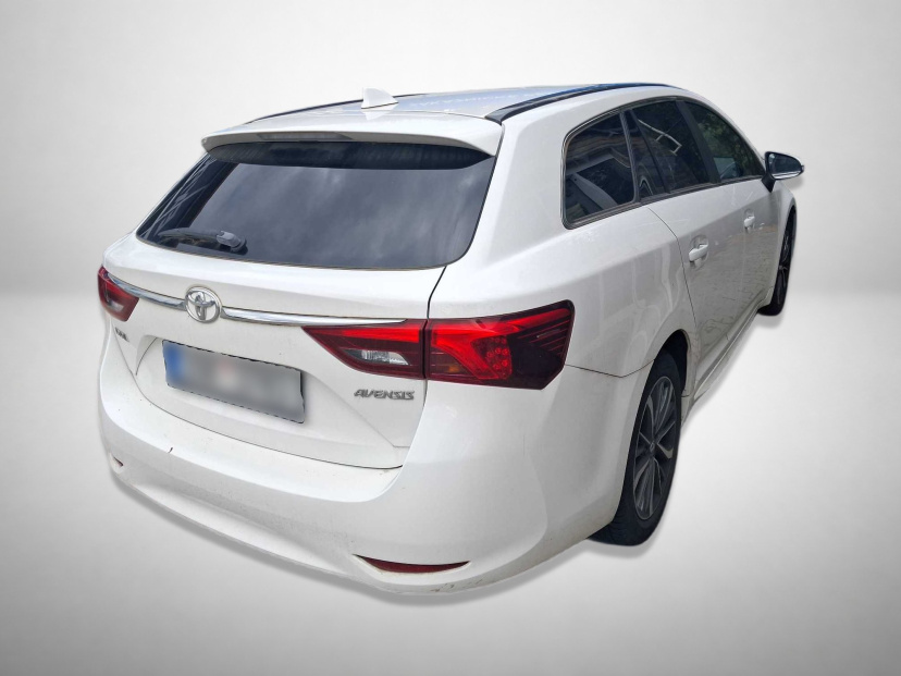 Toyota Avensis, 2015