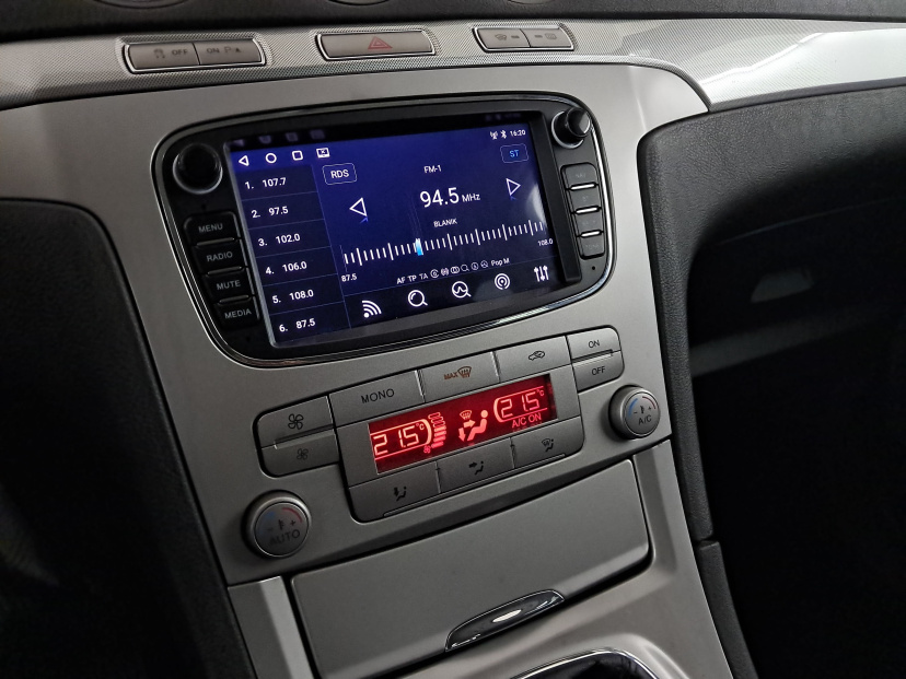 Ford Galaxy, 2010