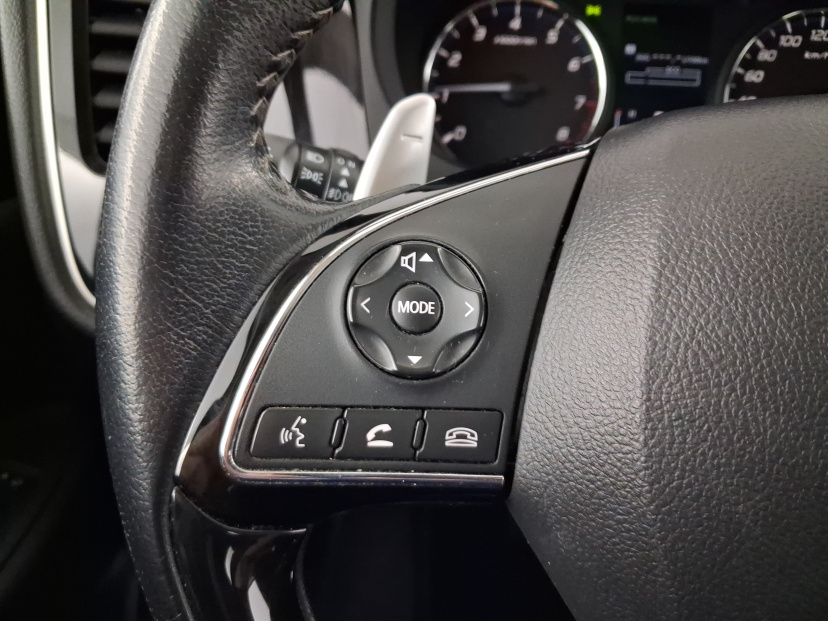 Mitsubishi Outlander, 2021