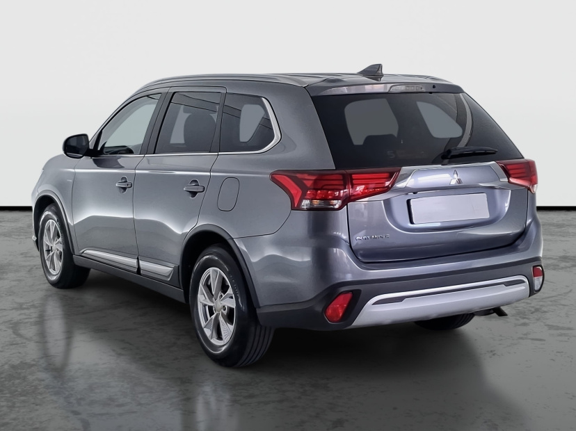 Mitsubishi Outlander, 2021