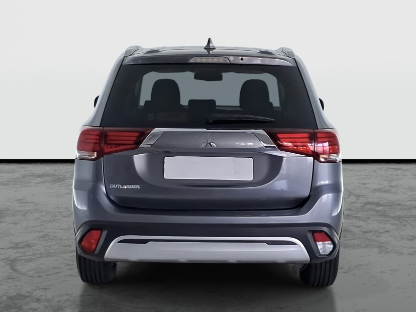 Mitsubishi Outlander, 2021