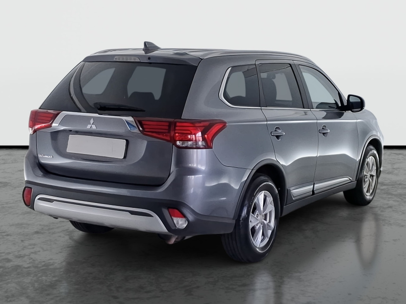 Mitsubishi Outlander, 2021