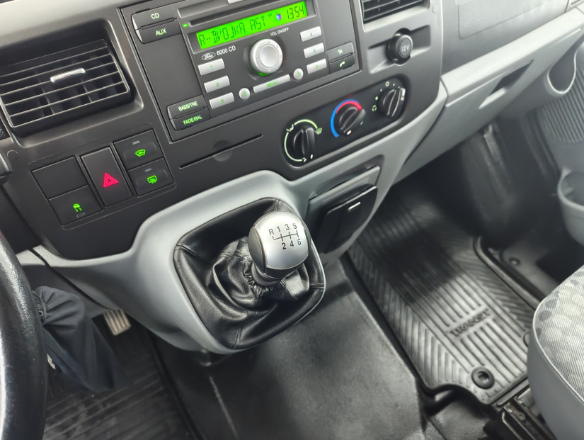 Ford Transit, 2011