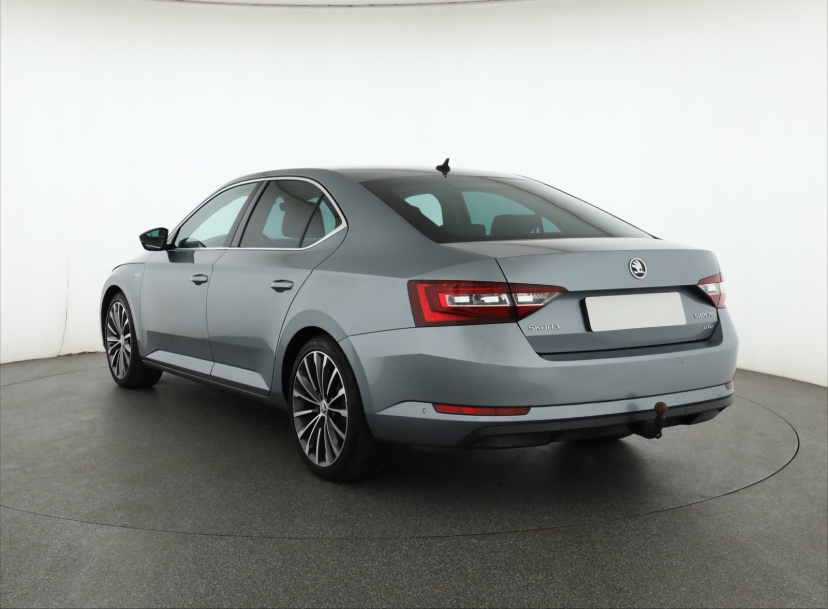 Škoda Superb, 2017