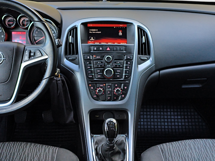 Opel Astra, 2015