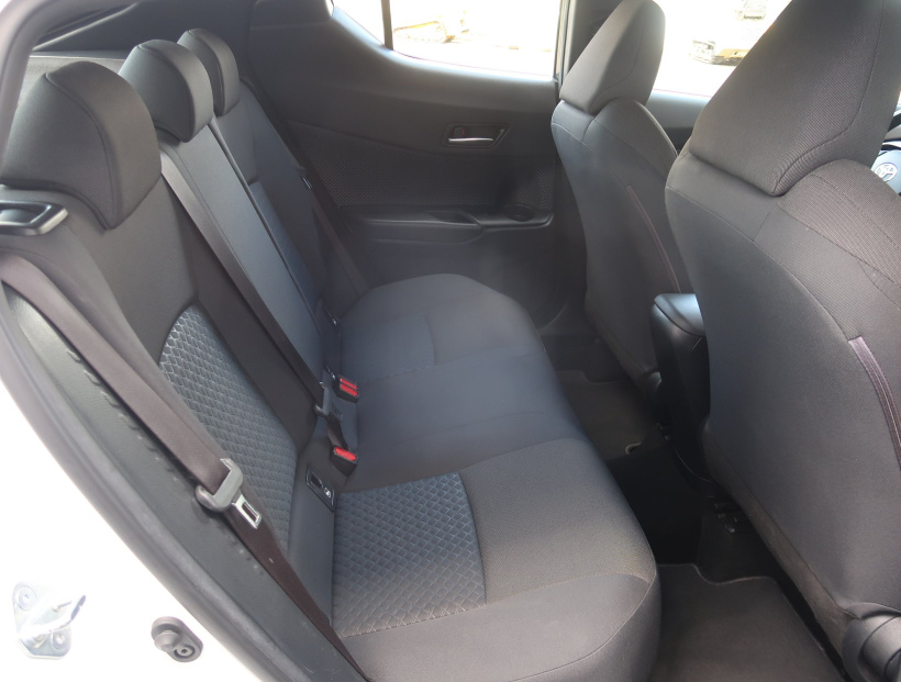 Toyota C-HR, 2021